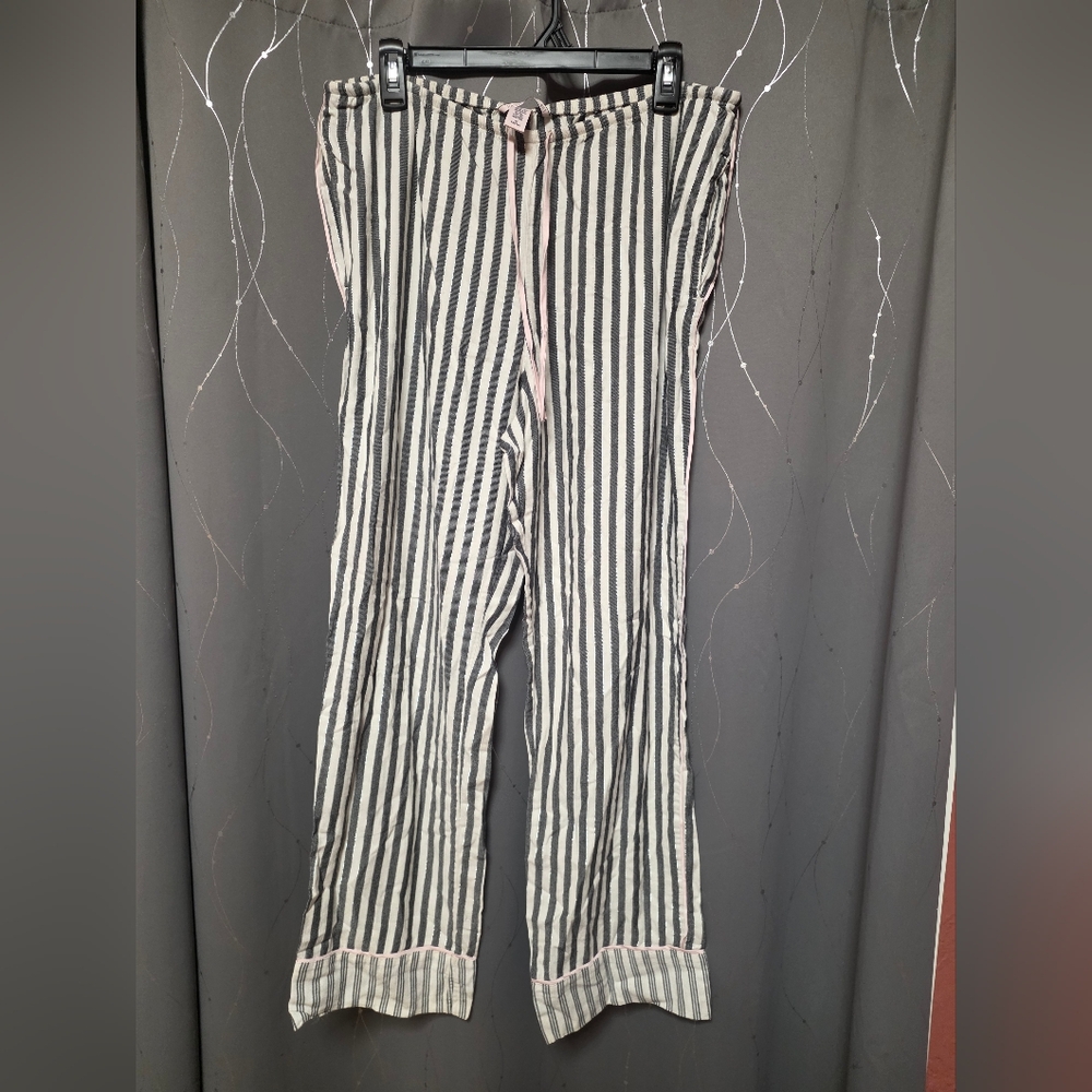 Victoria's Secret Black and White Striped Lounge Pants